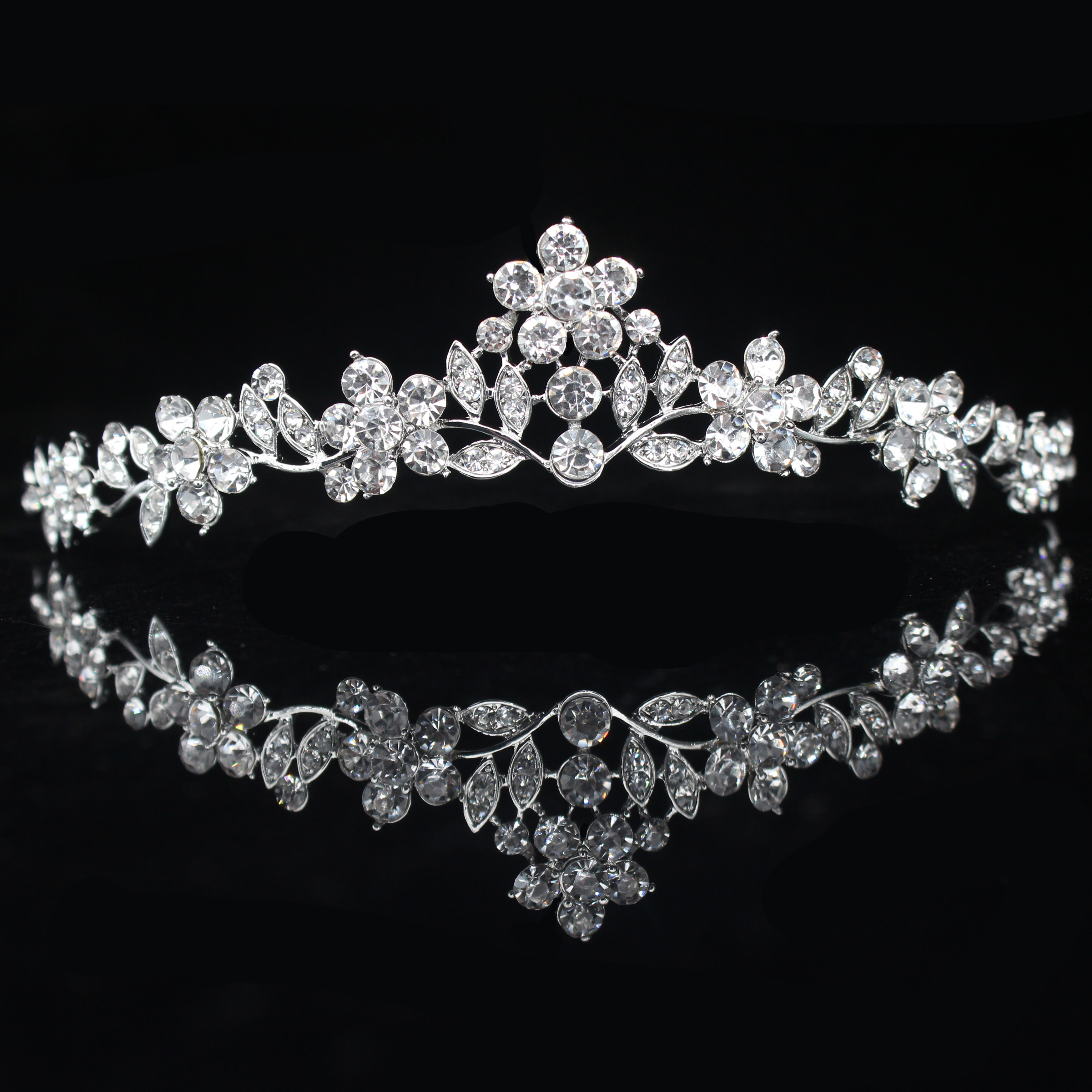 Crystal Wedding Bridal Tiara H – Event Suppliers Bewertung und Preis